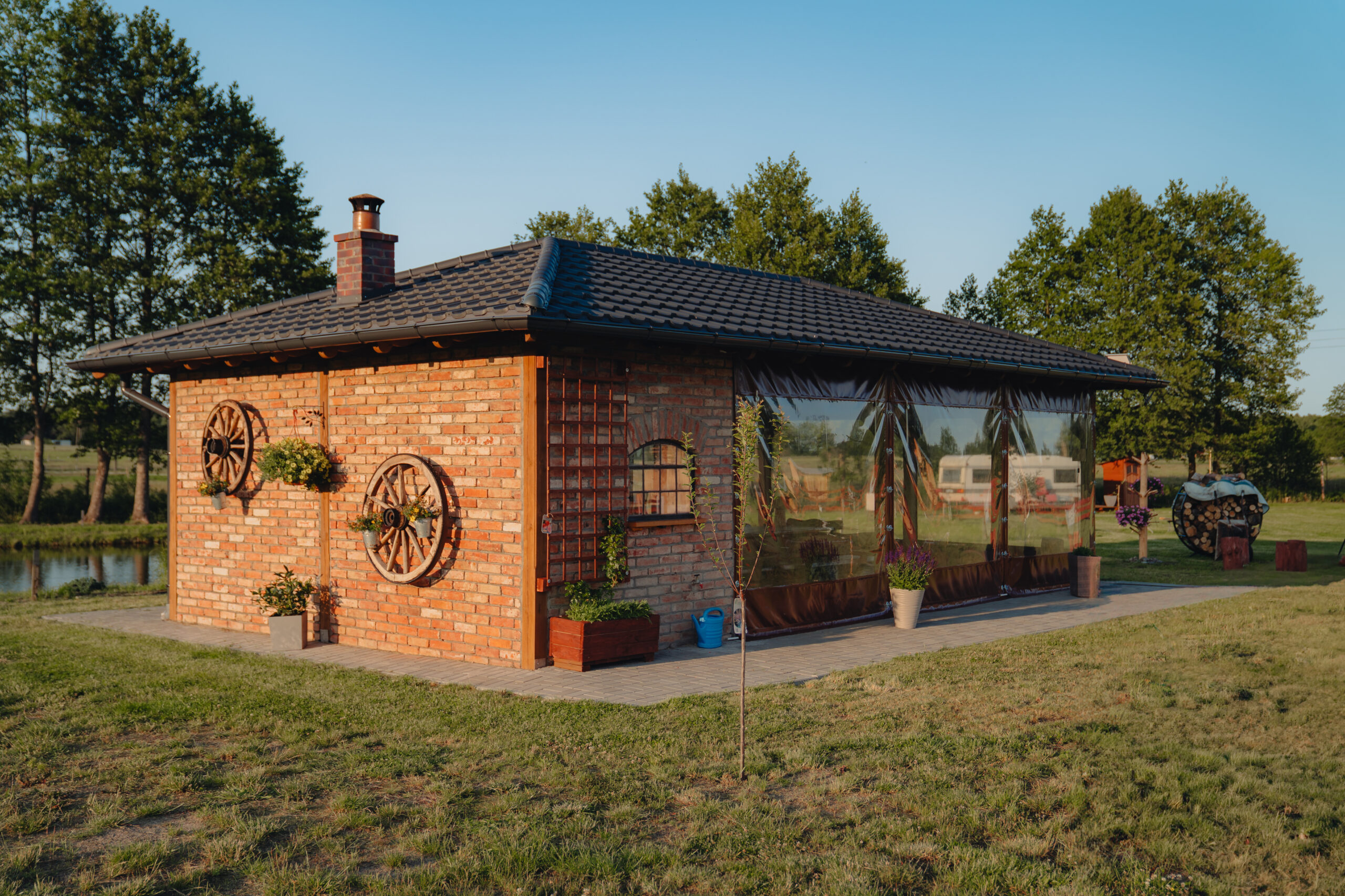 Ranczo Kuflandia – domek i otoczenie